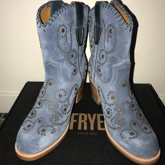 😍Frye Studded Boots😍 - Picture 2 of 8